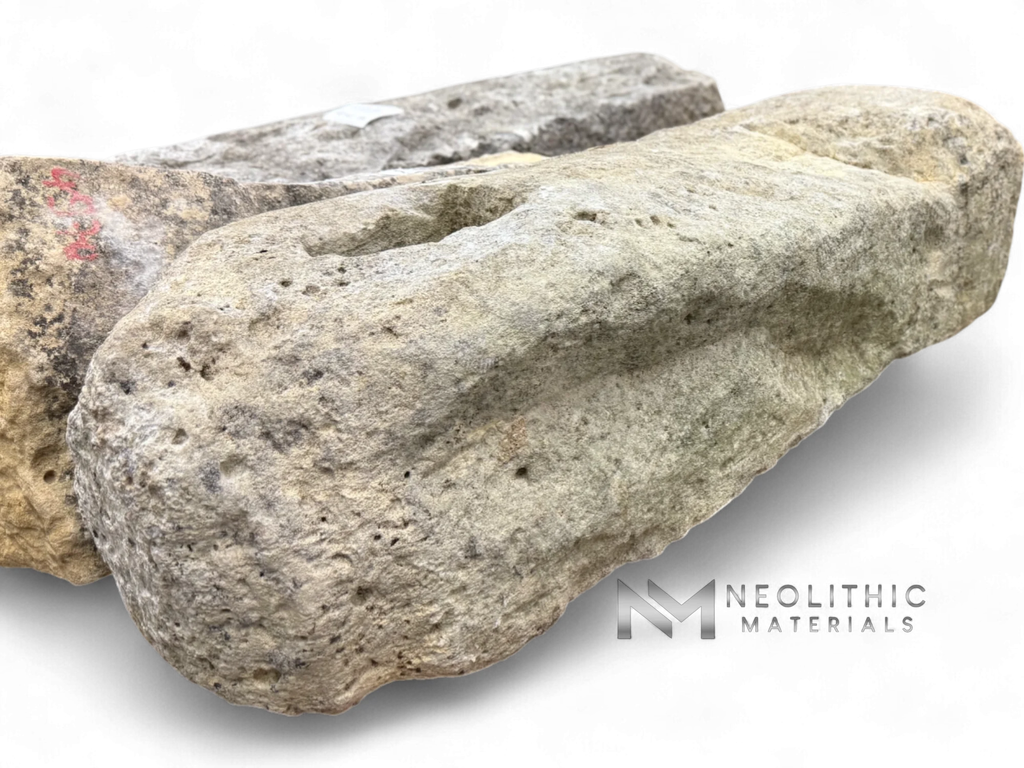 French Antique Limestone Mile Marker - Image 3